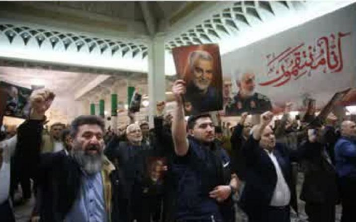تجمع طلاب غیرایرانی و مردم انقلابی قم در محکومیت جنایت تروریستی کرمان